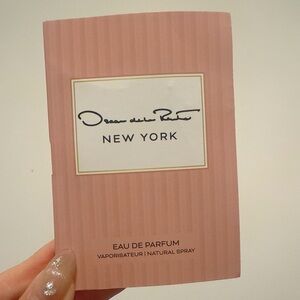 NEW Oscar de la Renta women spray 2ml